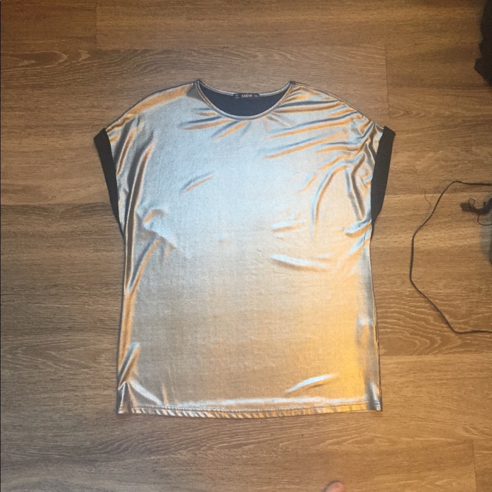 💋2 for $20!💋 SheIn Metallic Silver Top